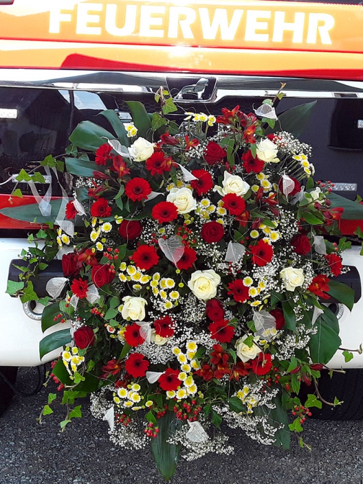 Blumenbuket Feuerwehrauto